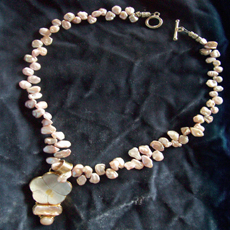 Kishi Pearls Pendant
